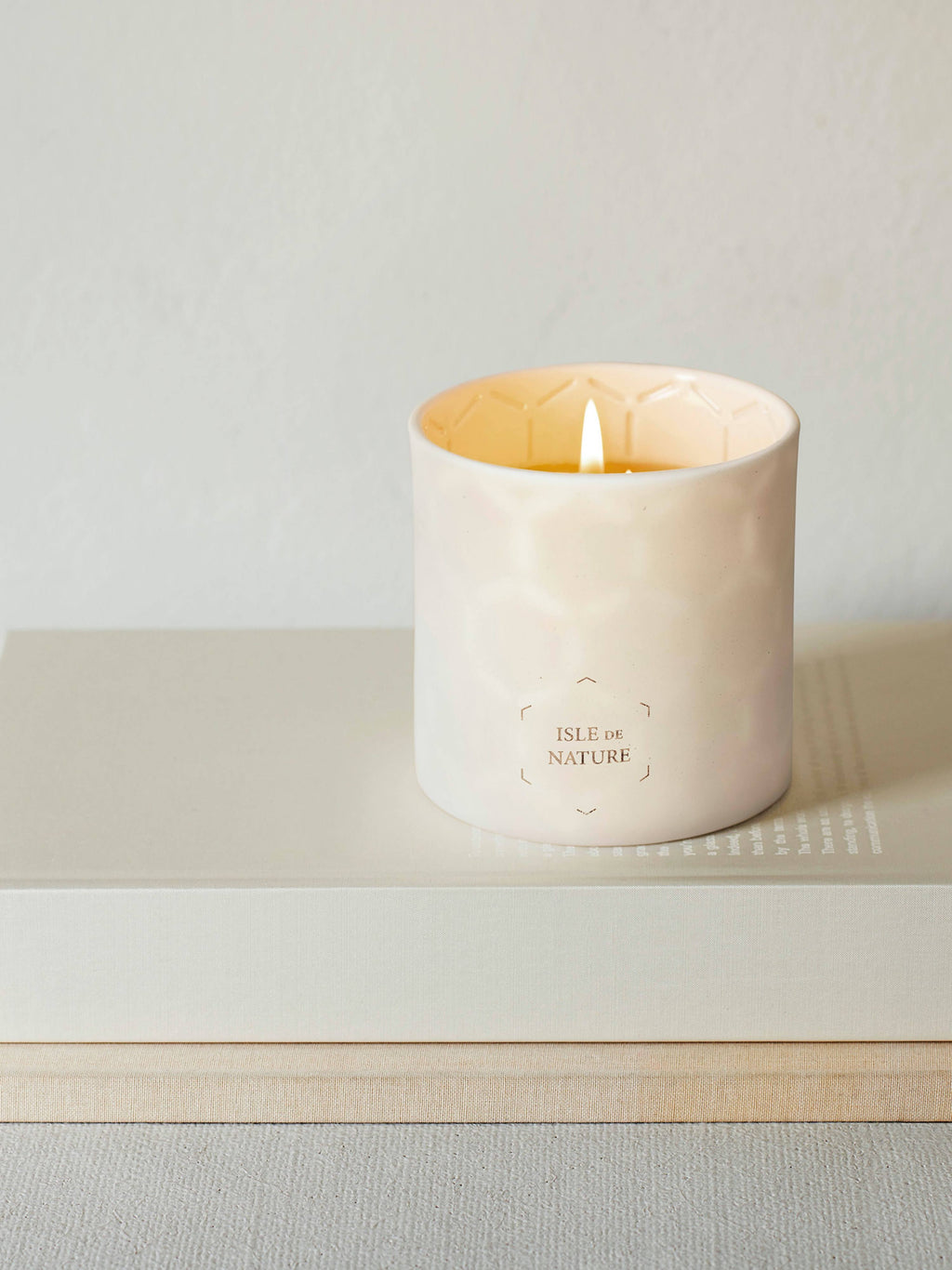 Luxury Beeswax Candle B302197