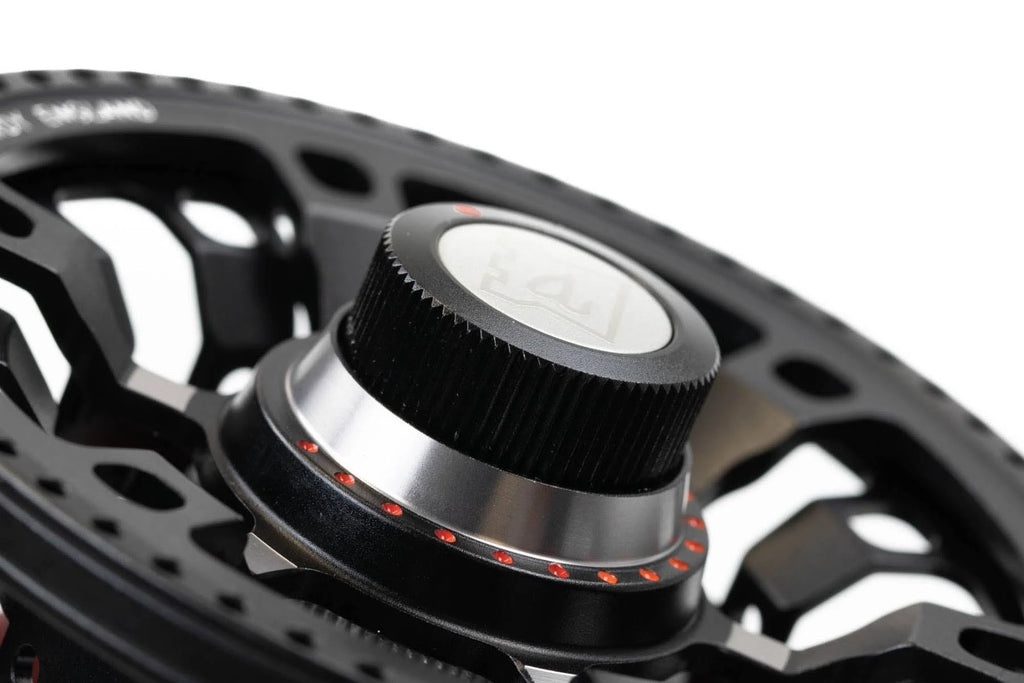 Titanium Fly Reel Q1884