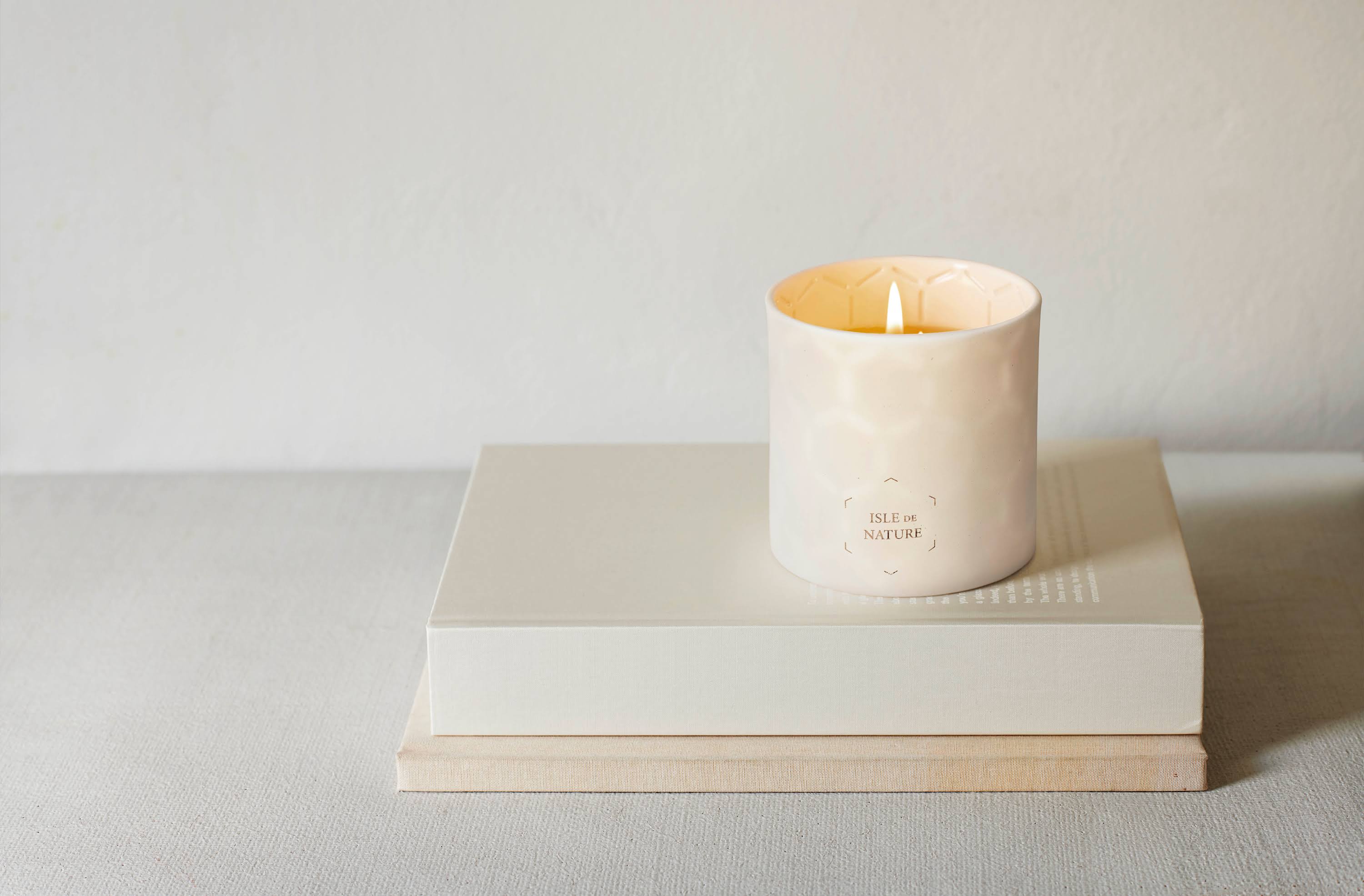 Luxury Beeswax Candle B302197