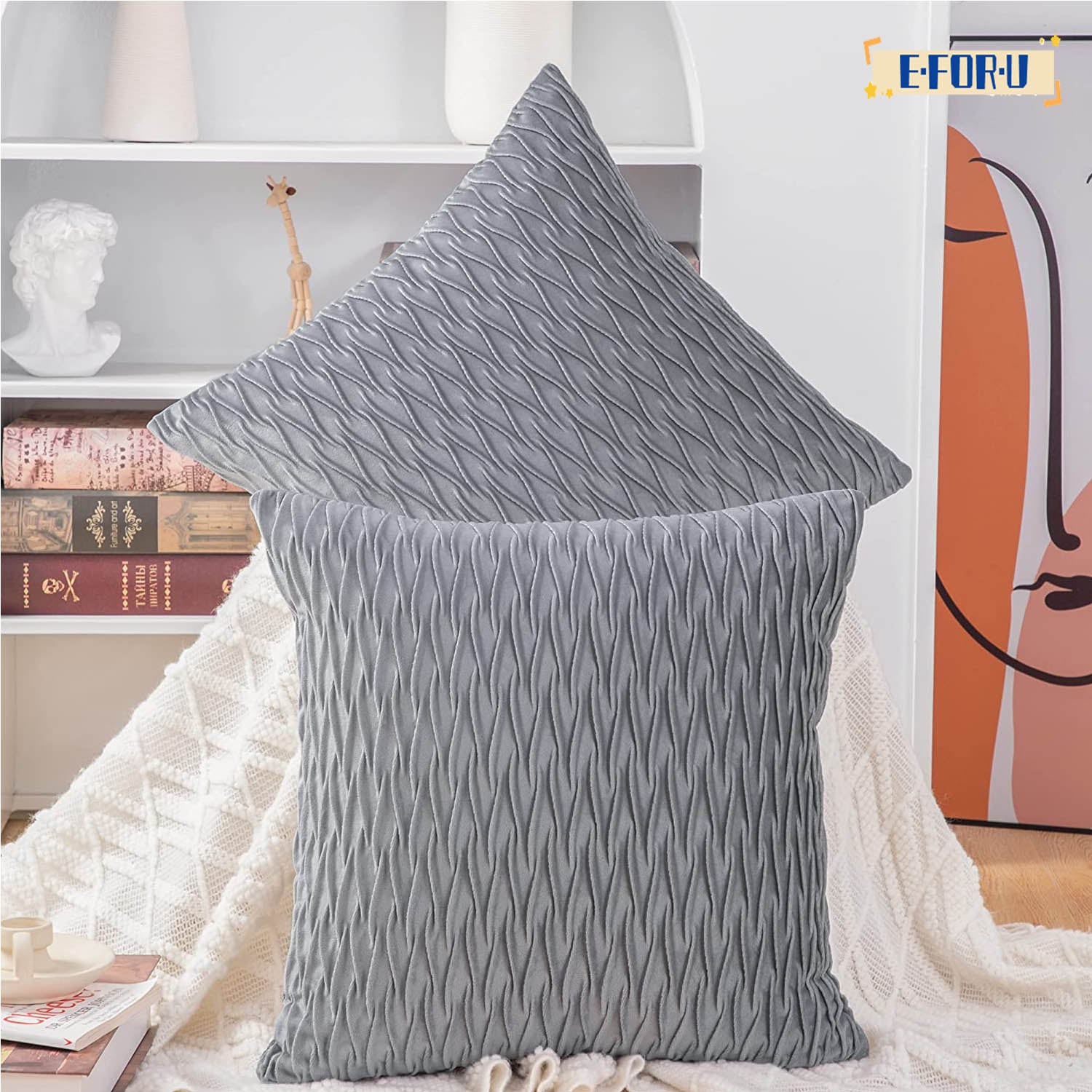 20x20 inch Set of 2 Velvet Throw Pillow Covers Q843515