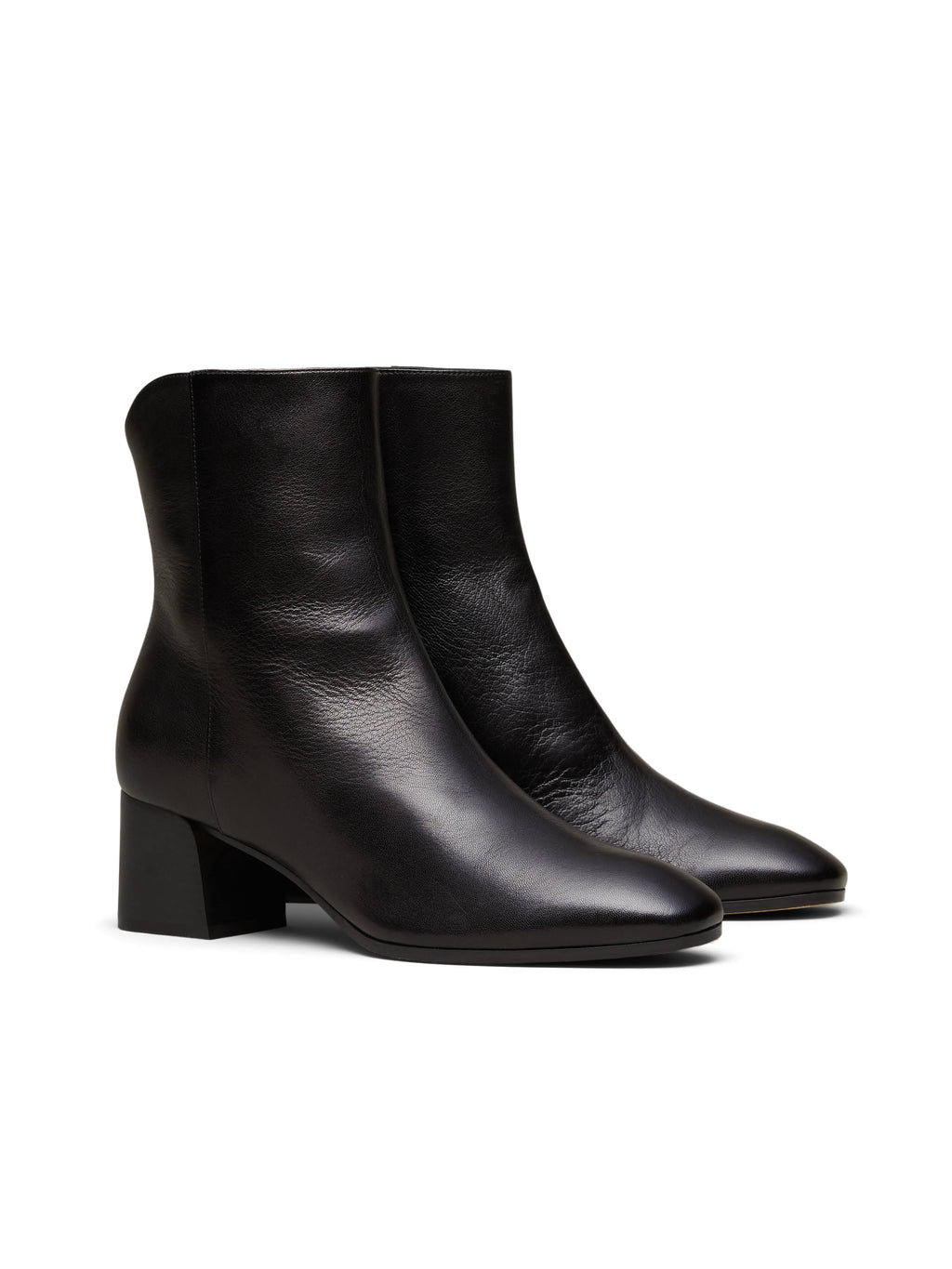 Black Leather Wrapped Heel Shoes B3512