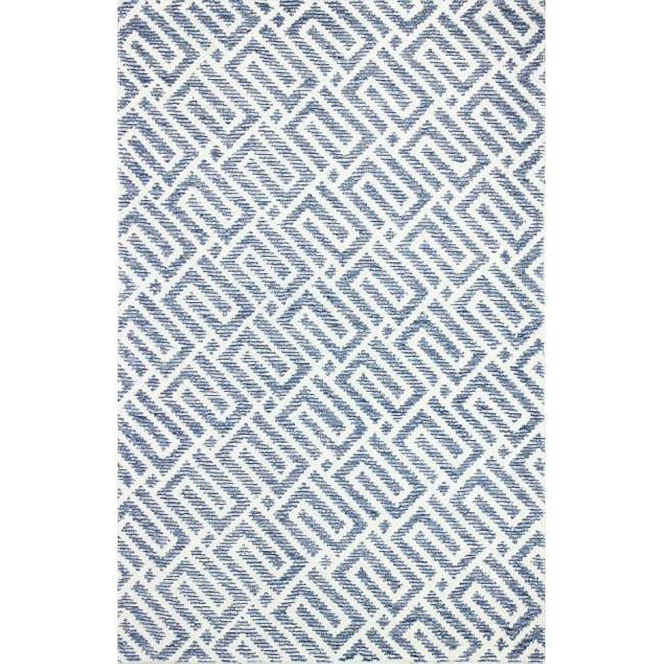 Ivory and Blue 7'6" x 9'6" Area Rug L98956