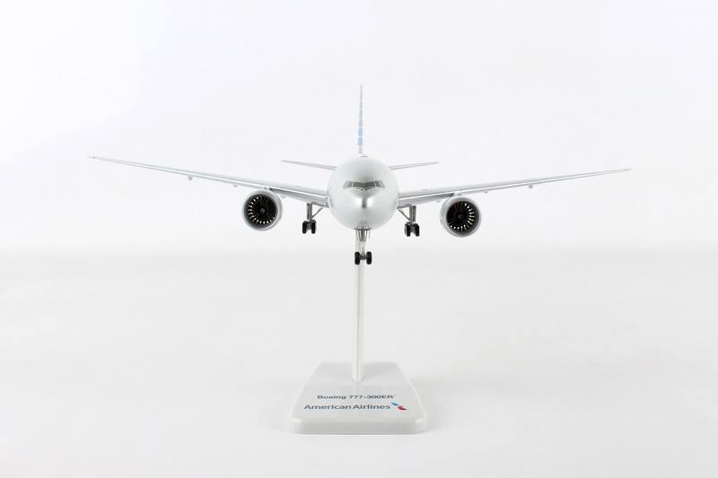 Boeing 777-300ER American Airlines WiFi with Radome J2033