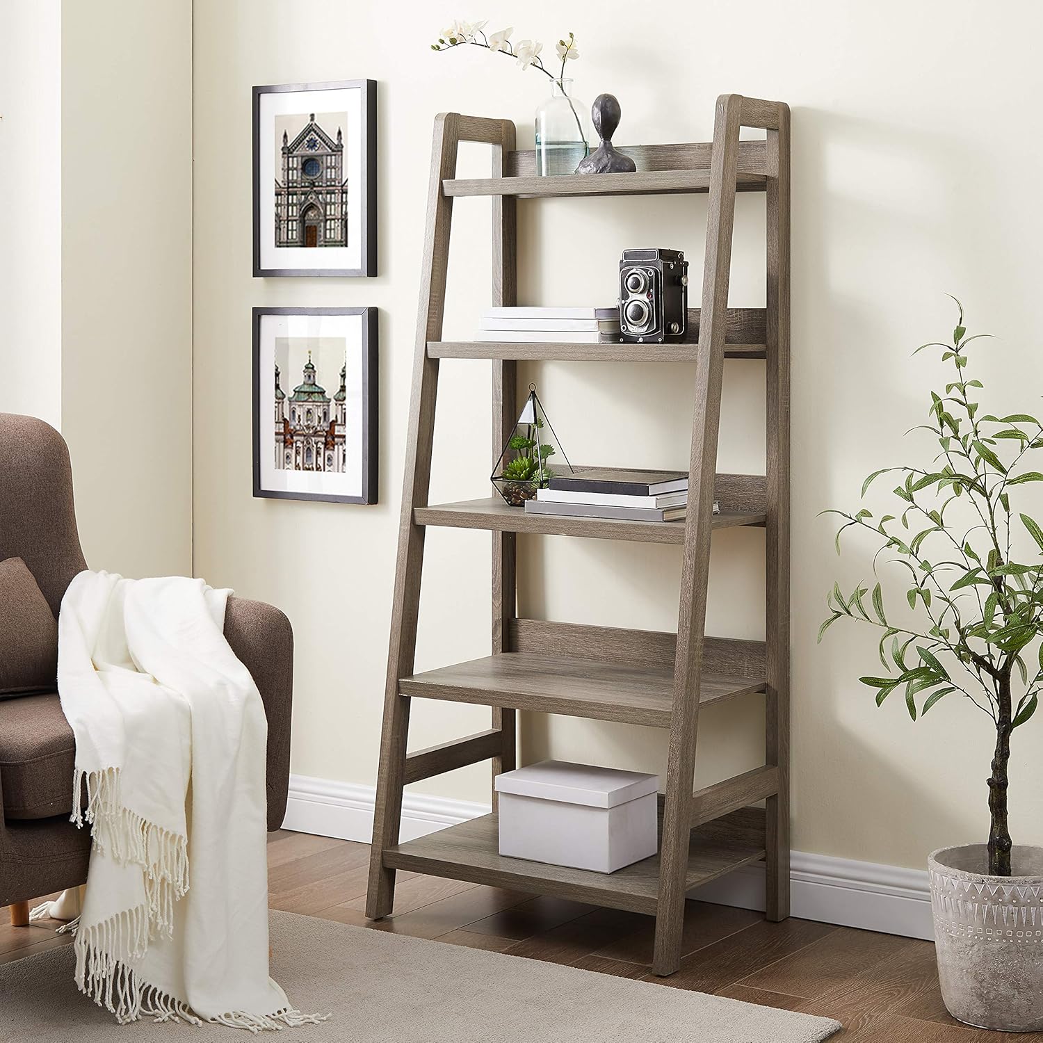 Gray Wash Ladder Bookcase Y2355