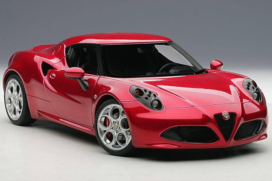 1/18 Alfa Romeo 4C Metallic Red F402942