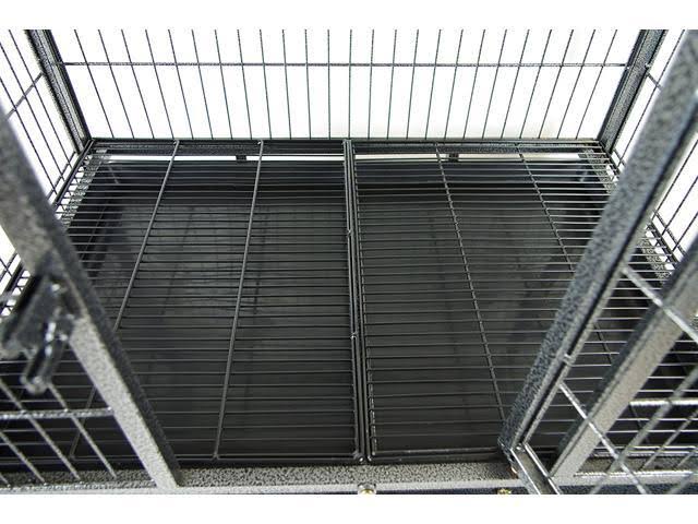 Pet Crate with Black Plastic Tray P218
