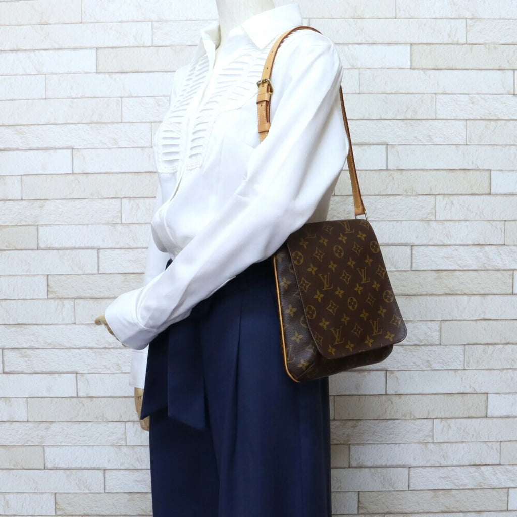 Pre-Owned Monogram Shoulder Bag N98612