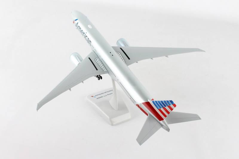 Boeing 777-300ER American Airlines WiFi with Radome J2033