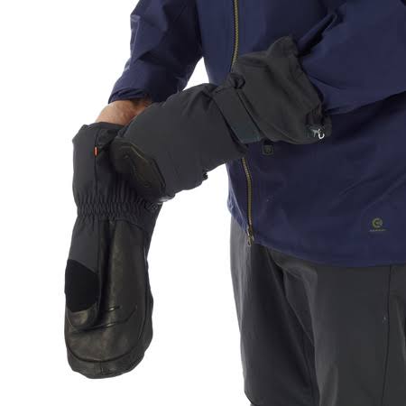 Black 9 Mittens D754