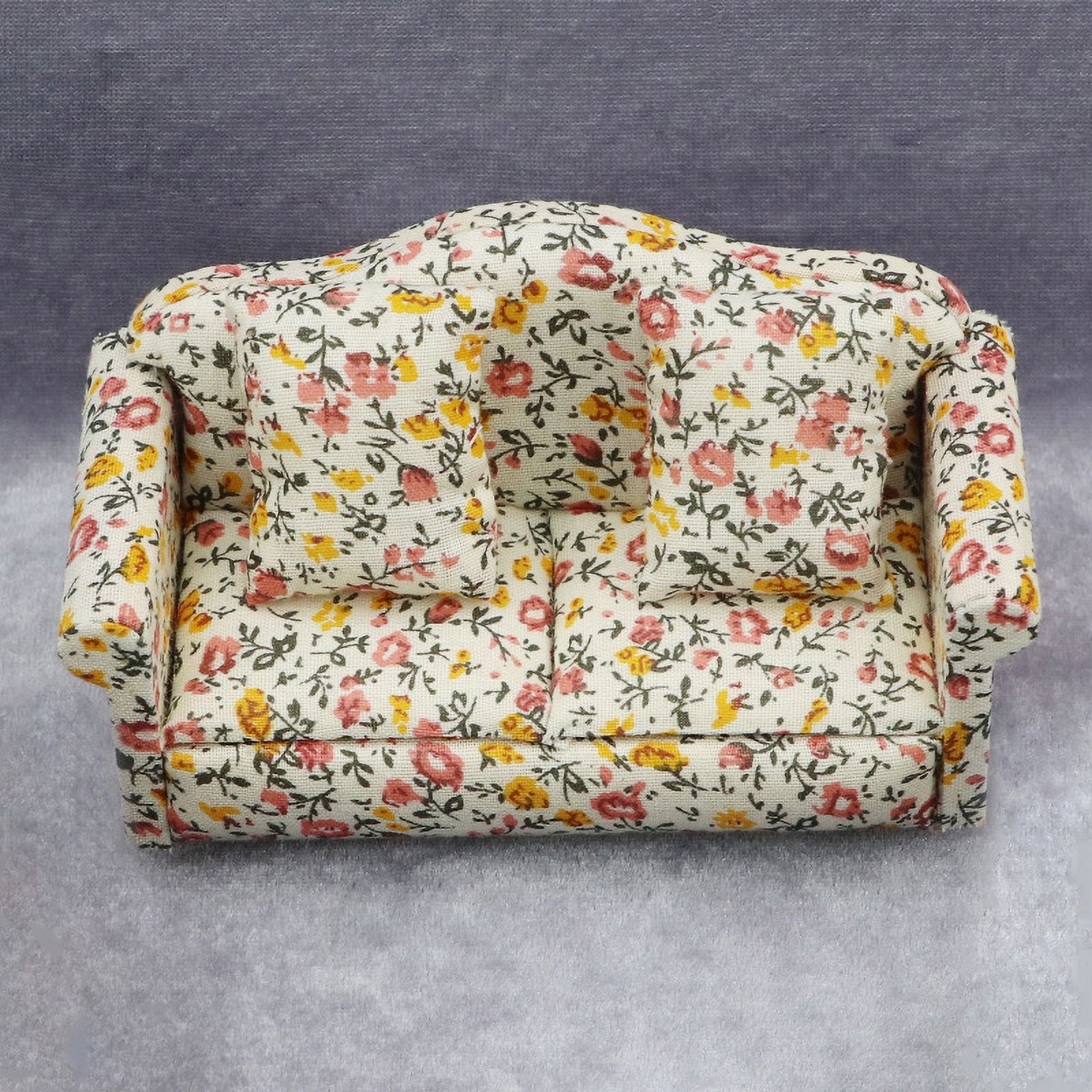 Miniature Dollhouse Couch with Pillow J879