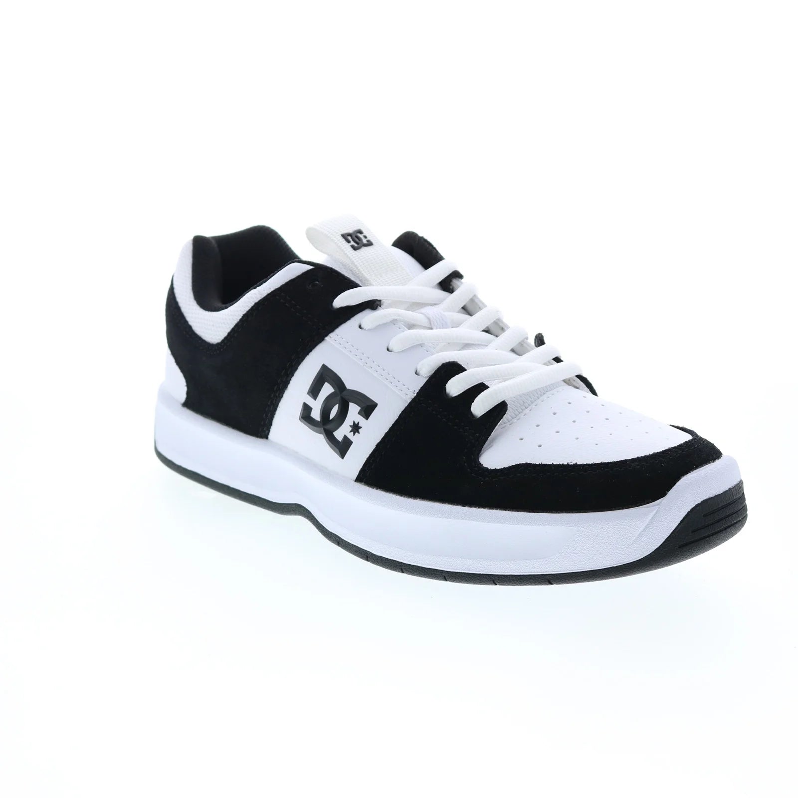 White/Black Skate Shoes W31617