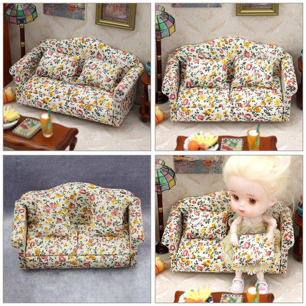 Miniature Dollhouse Couch with Pillow J879