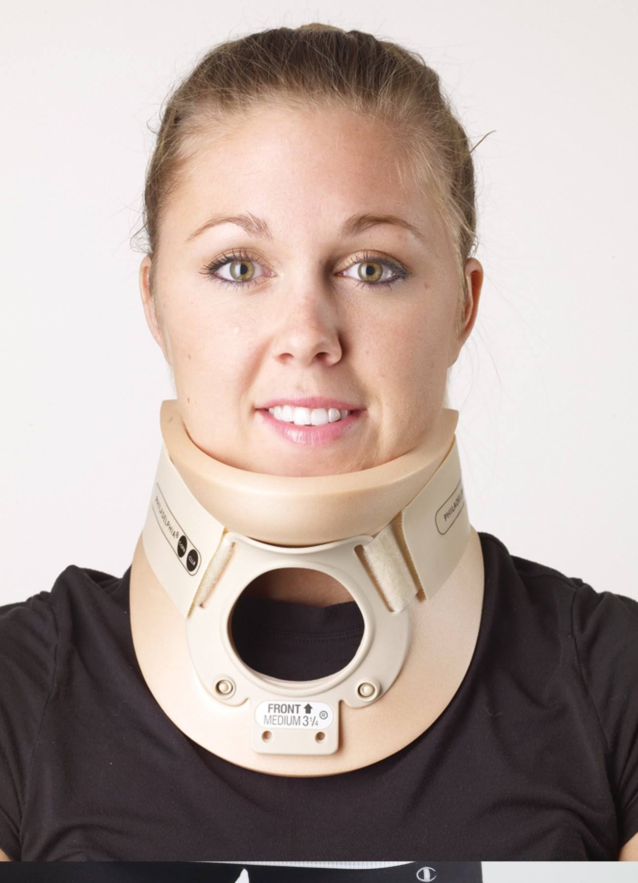 Rigid Cervical Collar Small O566