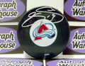 Autographed Hockey Puck Colorado Avalanche S30999
